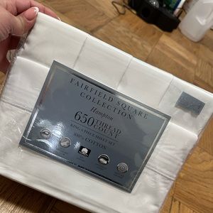 SOLD!!!! Fairfield collection Hampton 650 thread count